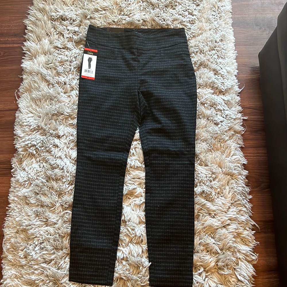 Daila Comfortable Dress Pants *NEW WITH TAGS*